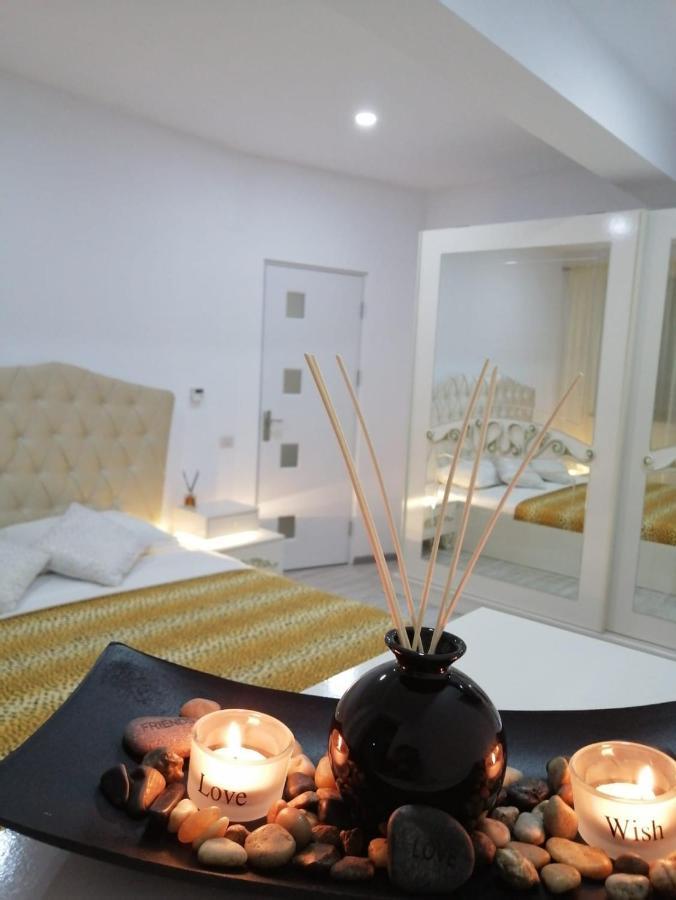 Nemo Apartment Năvodari Екстериор снимка